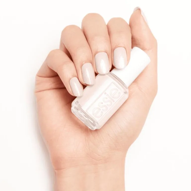 essie Nagellak Roze 819 Boatloads Of Love 13,5 ML