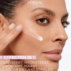L'Oréal Paris BB C'est Magic BB Cream 03 Medium Light Gekleurde Dagcrème SPF 20