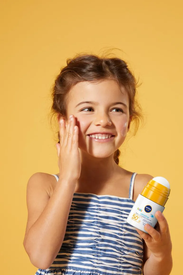 NIVEA SUN Babies & Kids Protect & Sensitive Roll-on Zonnebrand SPF 50+ 50 ML